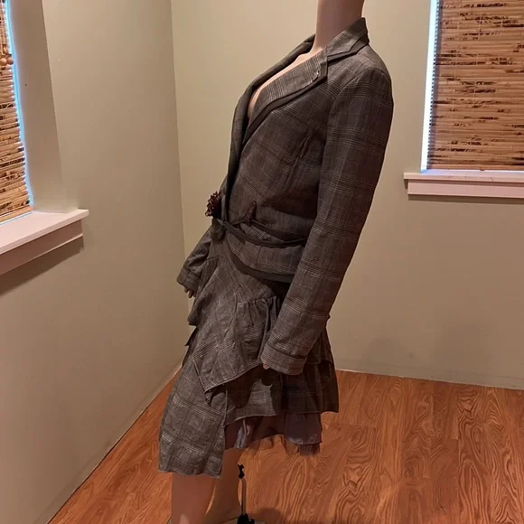 Rinascimento Italy Two Piece Set Consisting Of Skirt And Blazer 10 & 14 - Picture 8 of 16